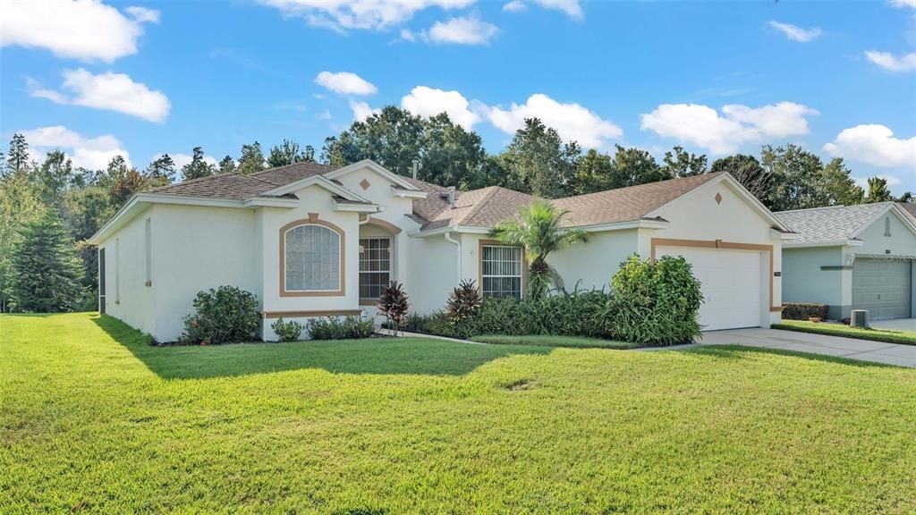 For Sale: $340,000 (3 beds, 2 baths, 1906 Square Feet)