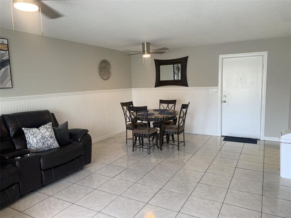 For Sale: $141,000 (2 beds, 2 baths, 932 Square Feet)