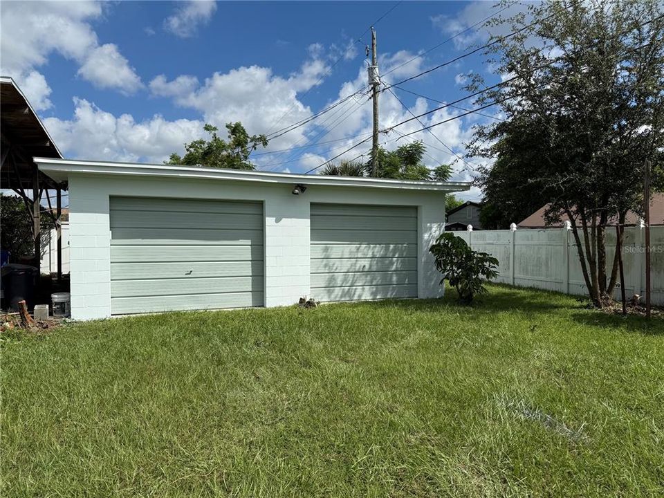 For Sale: $372,900 (3 beds, 1 baths, 1100 Square Feet)