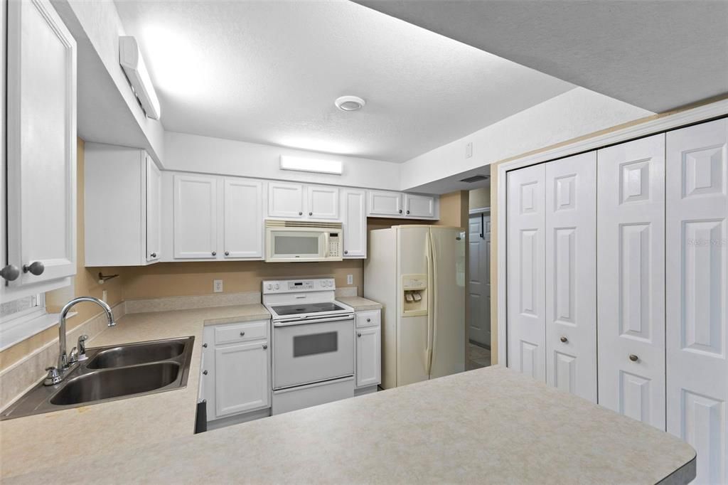 For Sale: $339,000 (3 beds, 2 baths, 1444 Square Feet)