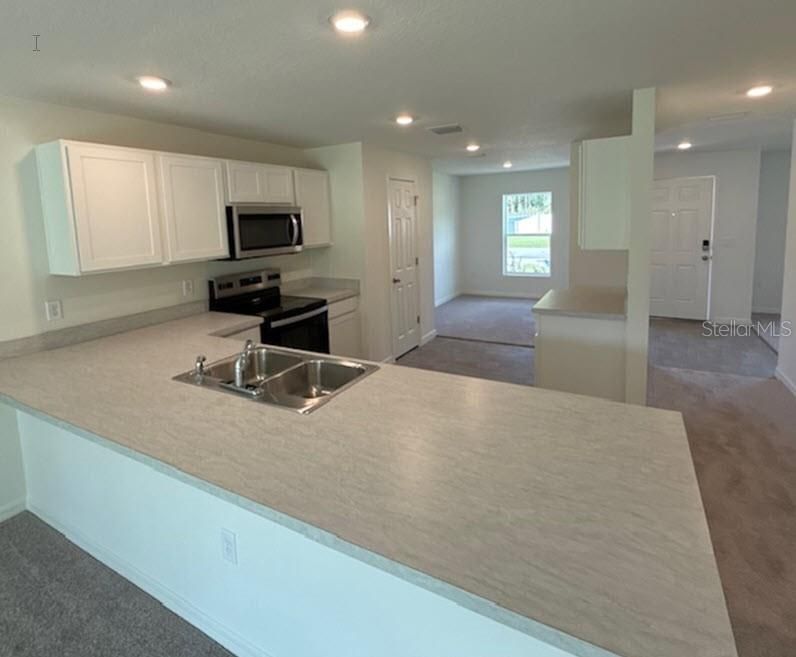 For Sale: $305,990 (3 beds, 2 baths, 1552 Square Feet)