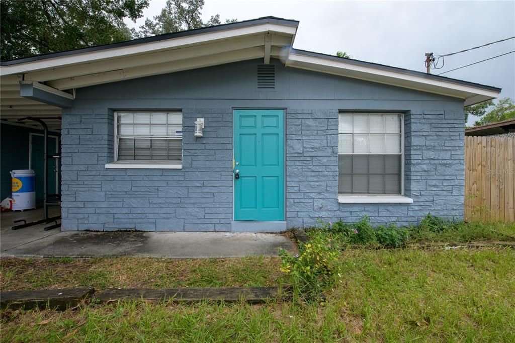 For Sale: $260,000 (3 beds, 1 baths, 864 Square Feet)