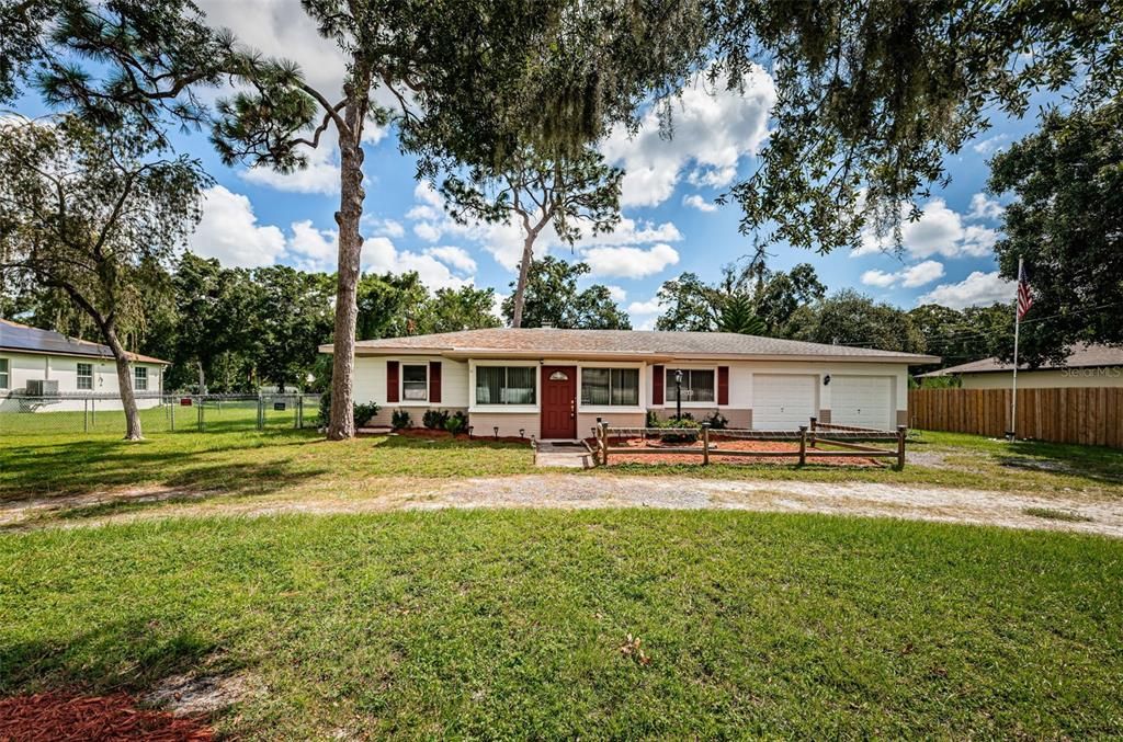 For Sale: $450,000 (3 beds, 2 baths, 1321 Square Feet)