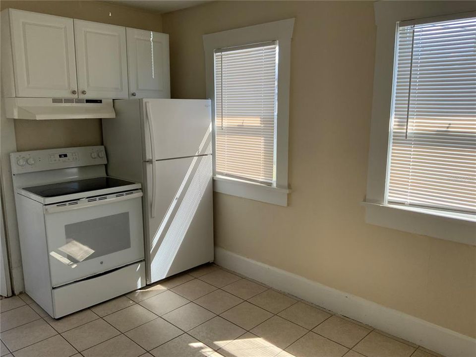 For Rent: $1,795 (2 beds, 1 baths, 550 Square Feet)