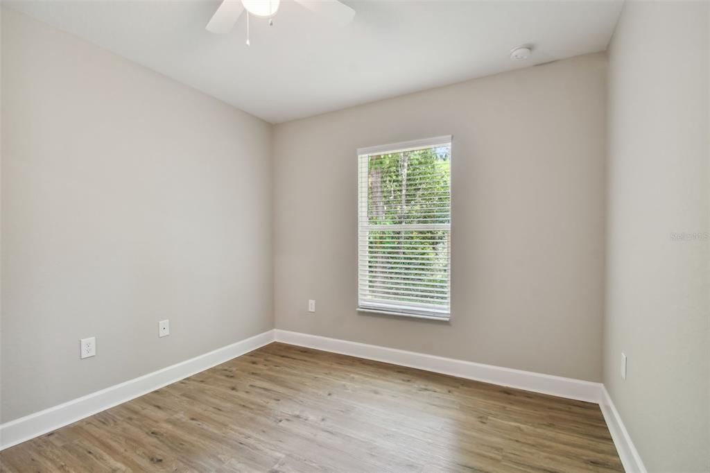 For Sale: $319,900 (3 beds, 2 baths, 1287 Square Feet)