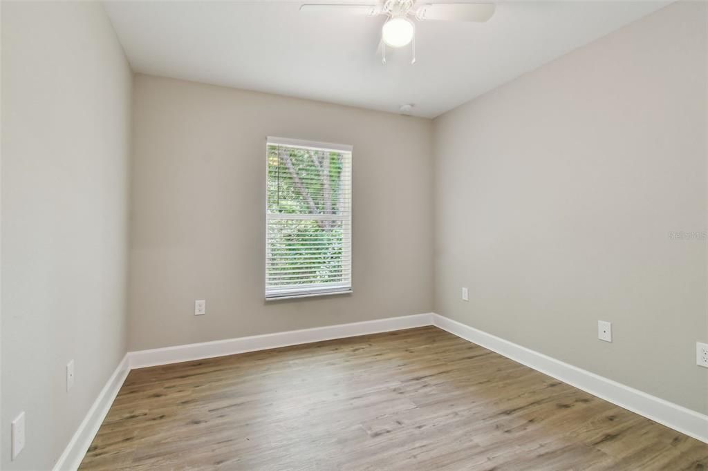 For Sale: $319,900 (3 beds, 2 baths, 1287 Square Feet)