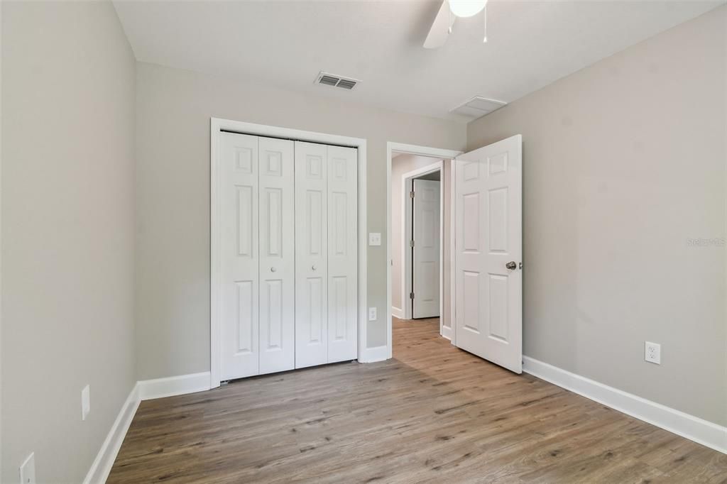 For Sale: $319,900 (3 beds, 2 baths, 1287 Square Feet)