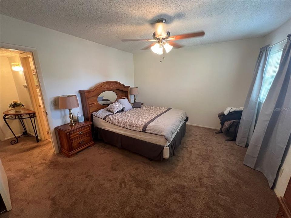 For Rent: $1,600 (2 beds, 2 baths, 1400 Square Feet)