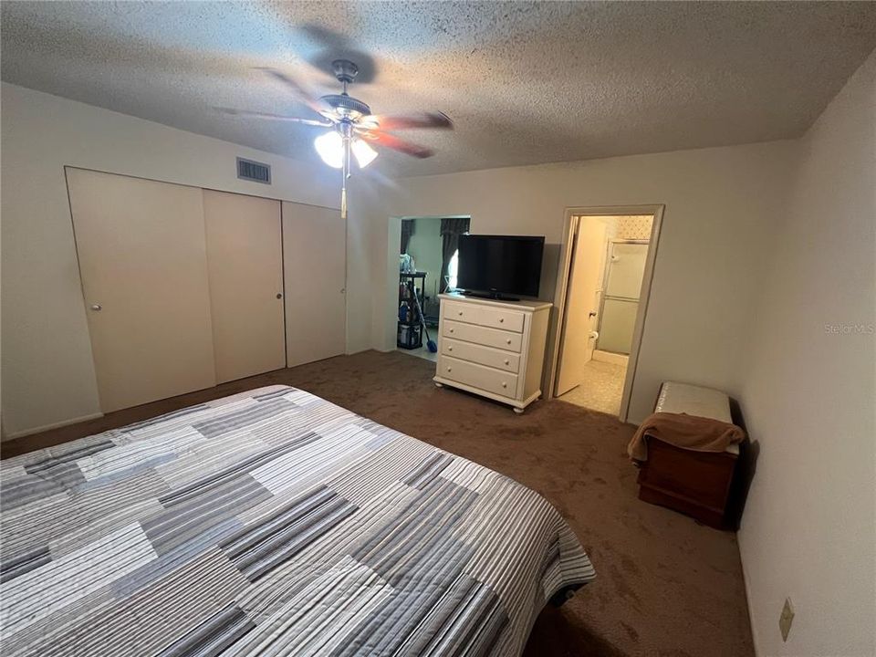 For Rent: $1,600 (2 beds, 2 baths, 1400 Square Feet)