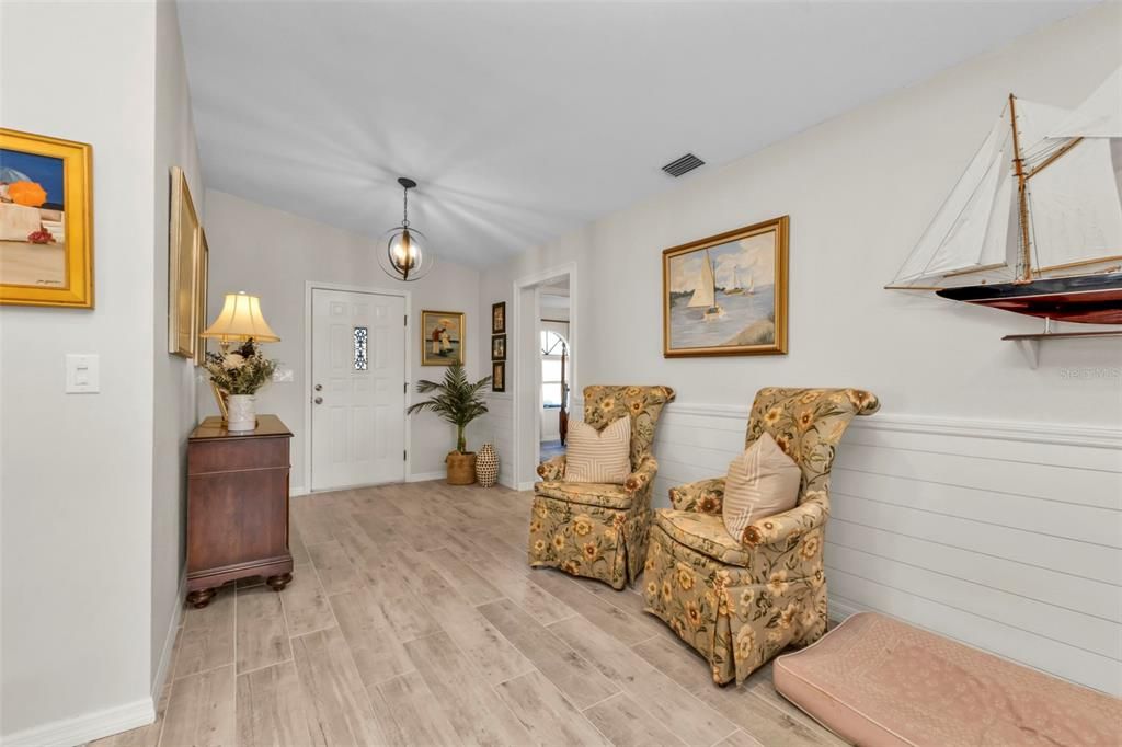 For Sale: $369,000 (3 beds, 2 baths, 1493 Square Feet)