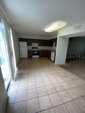 For Rent: $1,400 (2 beds, 1 baths, 1324 Square Feet)