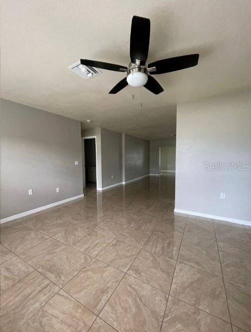 For Rent: $2,500 (3 beds, 2 baths, 1670 Square Feet)