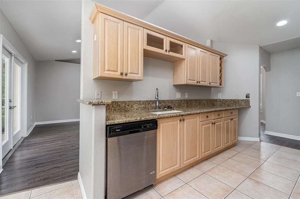 For Sale: $379,900 (3 beds, 2 baths, 1426 Square Feet)