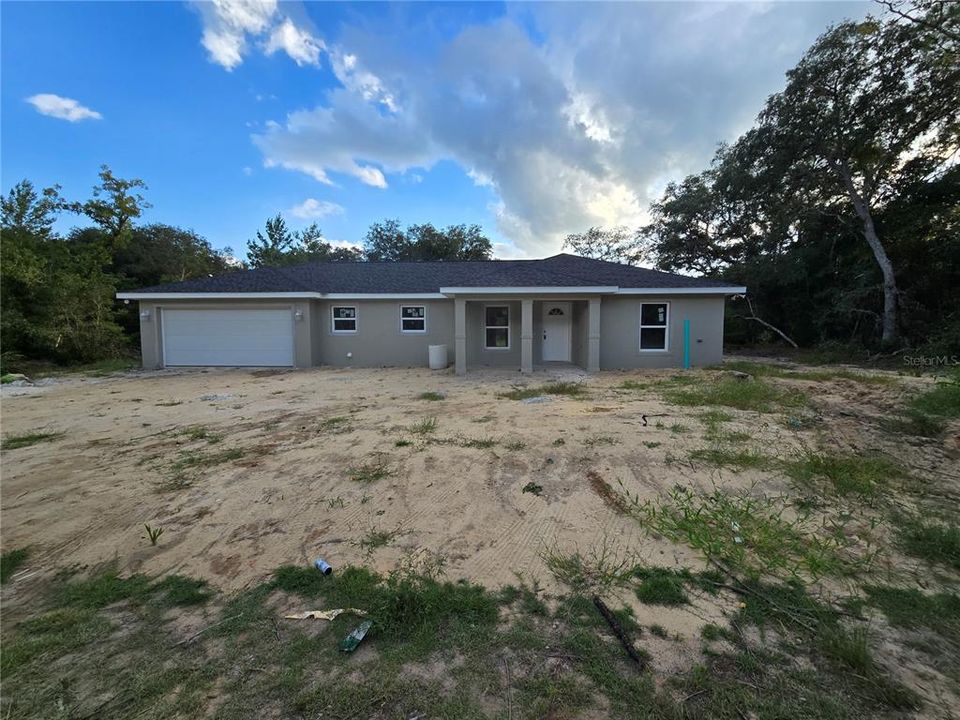 For Sale: $265,000 (3 beds, 2 baths, 1396 Square Feet)