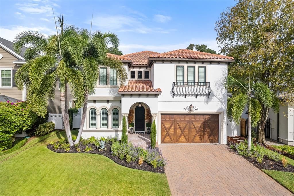 Active With Contract: $2,400,000 (5 beds, 3 baths, 3413 Square Feet)