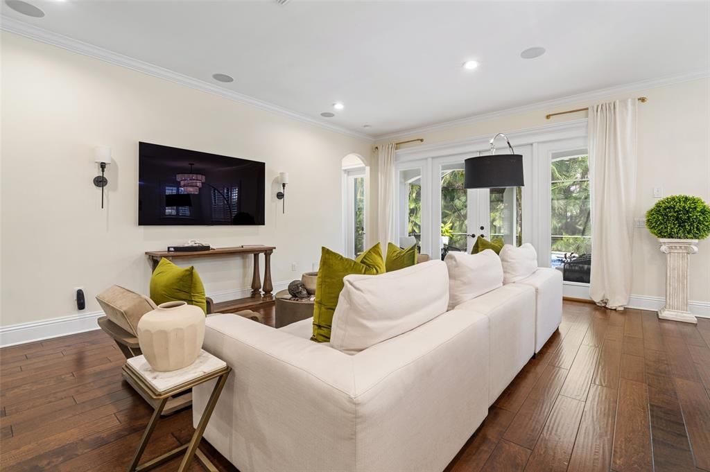 Active With Contract: $2,400,000 (5 beds, 3 baths, 3413 Square Feet)