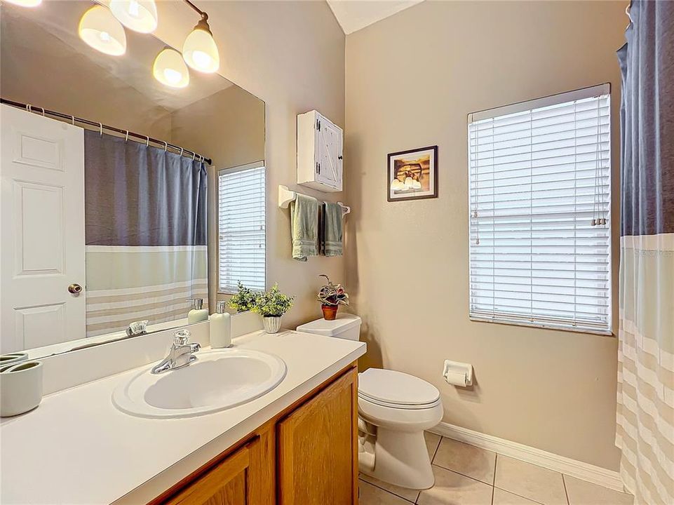 Bathroom 2 with Tub/Shower combo