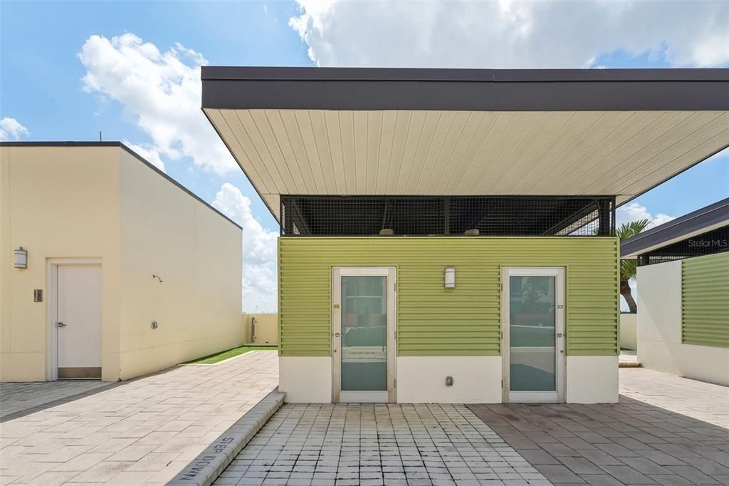 Your private cabana has tons of storage to makes your day at the pool less taxing.