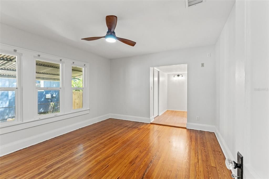 Active With Contract: $2,450 (2 beds, 2 baths, 1200 Square Feet)