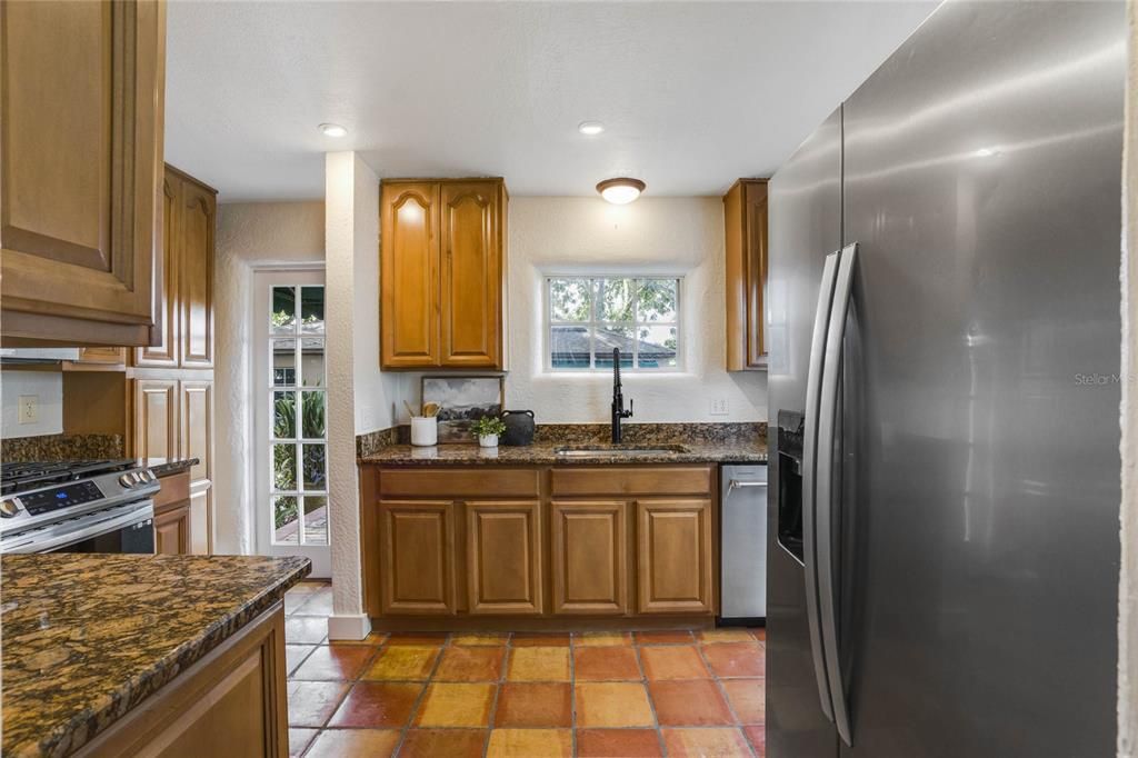 Kitchen w/New Stainless Appliances