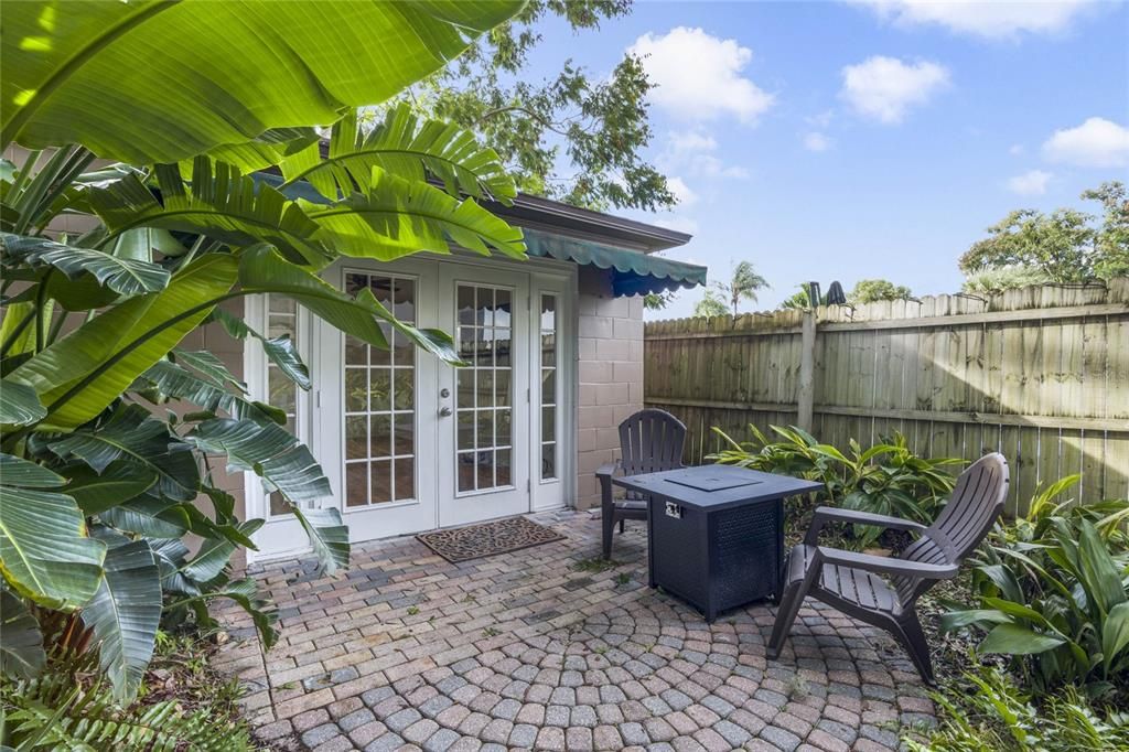 Entry to 400 Sq.Ft Bonus Room