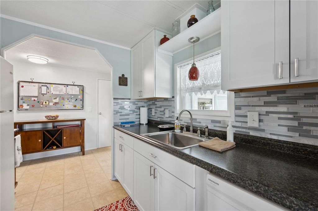 New Counters and glass backsplash too