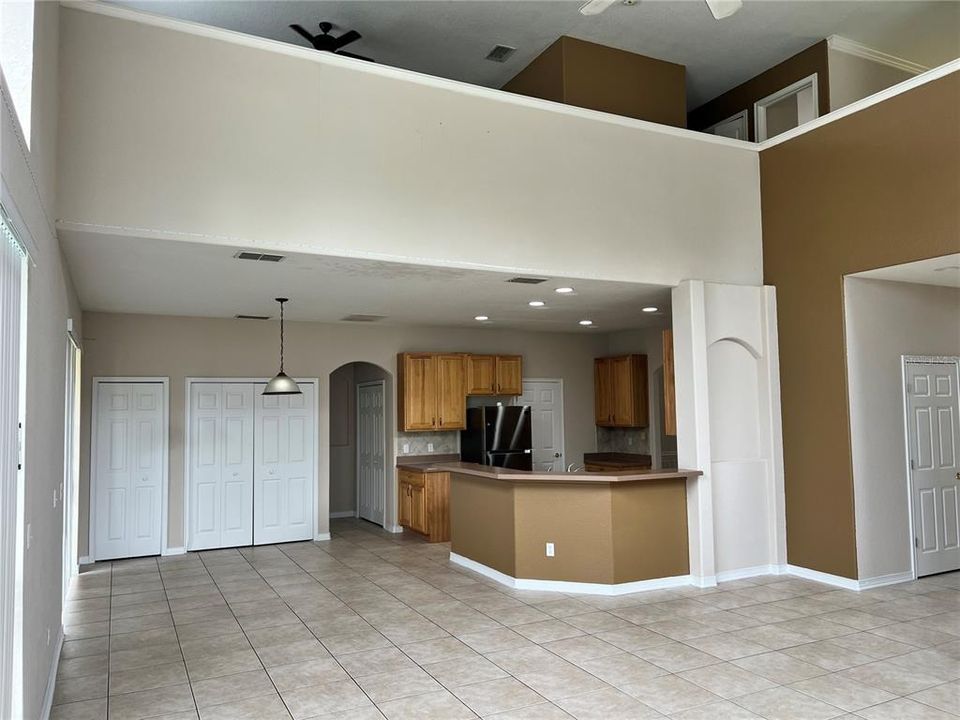 For Rent: $3,000 (4 beds, 2 baths, 2963 Square Feet)