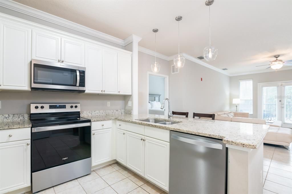 For Sale: $345,000 (2 beds, 2 baths, 1080 Square Feet)