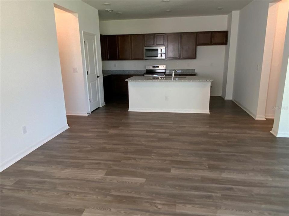 For Rent: $2,500 (3 beds, 2 baths, 1511 Square Feet)