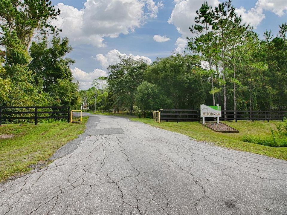 Lake Denton Park Entrance