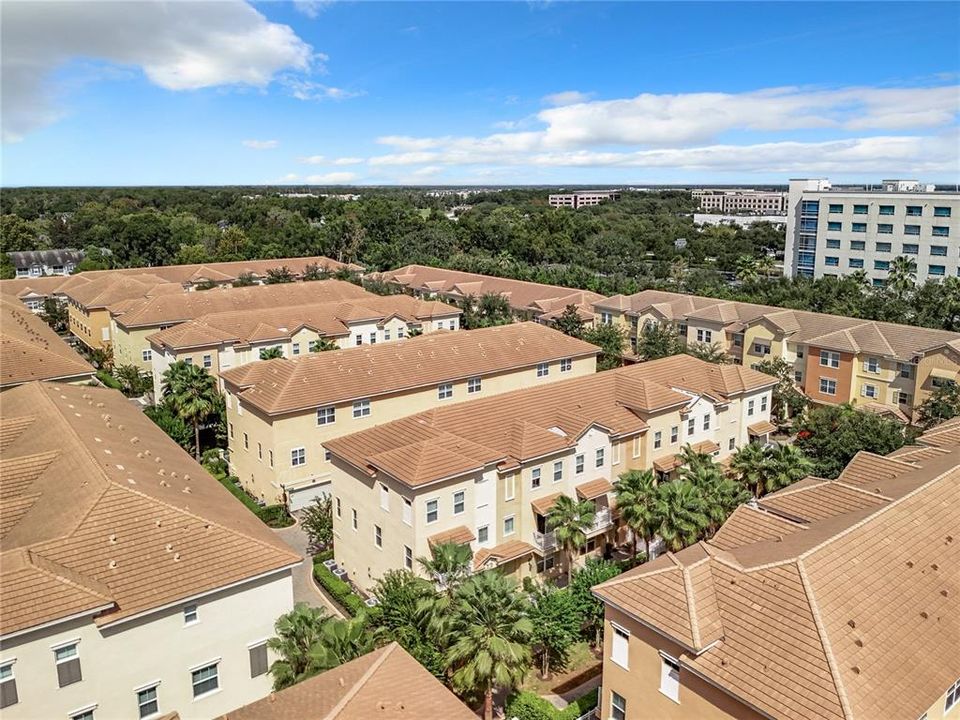 For Sale: $419,000 (3 beds, 3 baths, 1989 Square Feet)