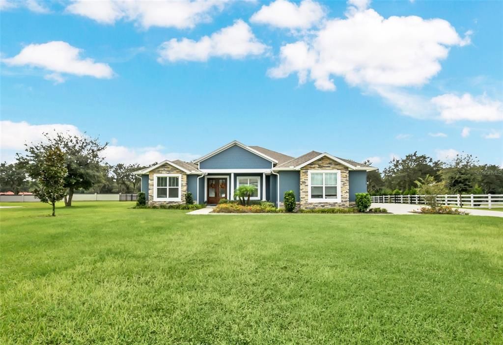 Active With Contract: $610,000 (3 beds, 2 baths, 2508 Square Feet)