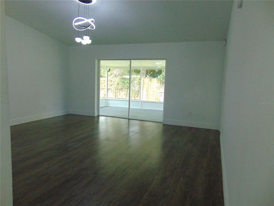 En Venta: $449,999 (3 camas, 2 baños, 1328 Pies cuadrados)