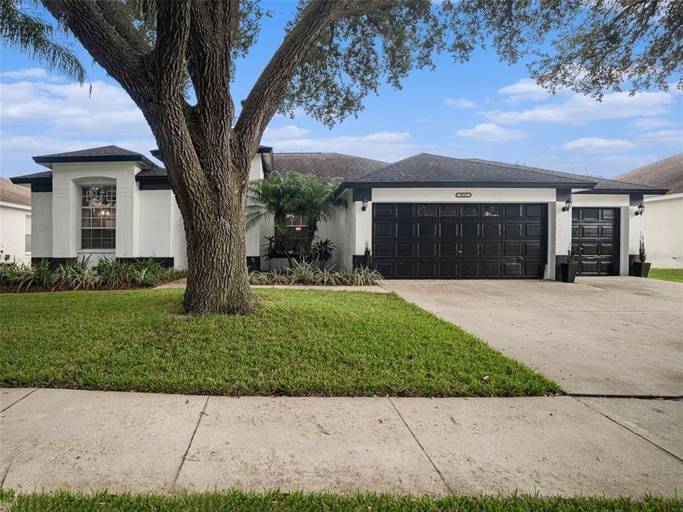 For Sale: $499,000 (4 beds, 2 baths, 2074 Square Feet)