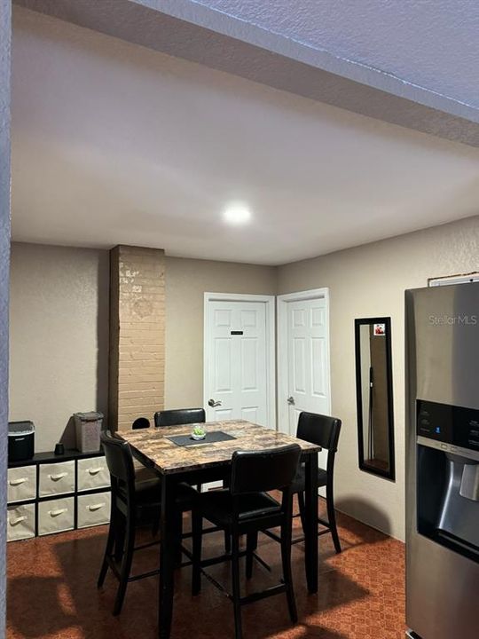 For Sale: $274,900 (3 beds, 2 baths, 1326 Square Feet)