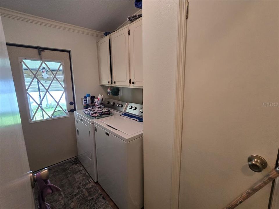 For Sale: $193,000 (2 beds, 2 baths, 1272 Square Feet)