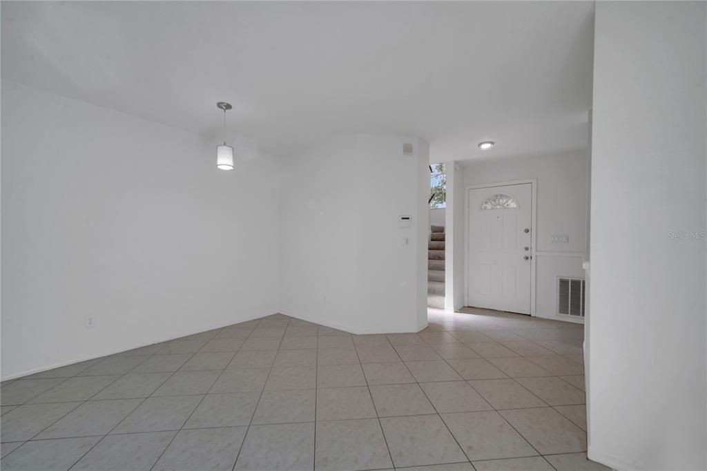 For Sale: $400,000 (4 beds, 2 baths, 1677 Square Feet)