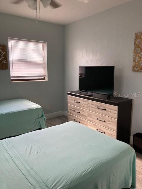 For Rent: $1,600 (2 beds, 1 baths, 690 Square Feet)