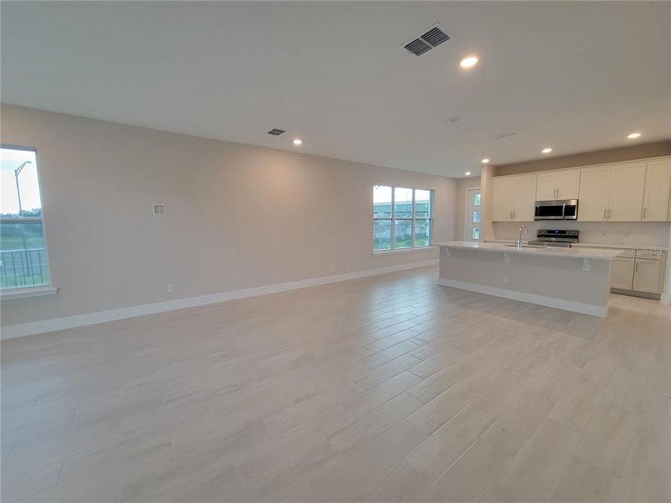 For Sale: $480,000 (3 beds, 2 baths, 1680 Square Feet)