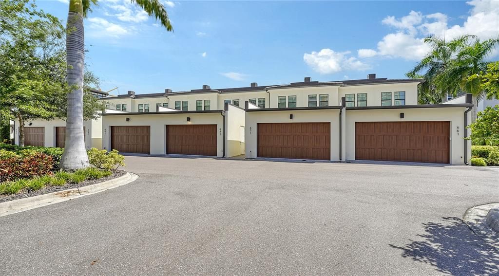 For Sale: $1,350,000 (3 beds, 2 baths, 1997 Square Feet)