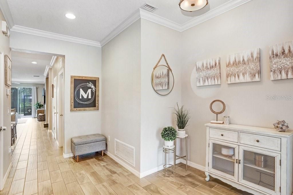 Foyer entryway