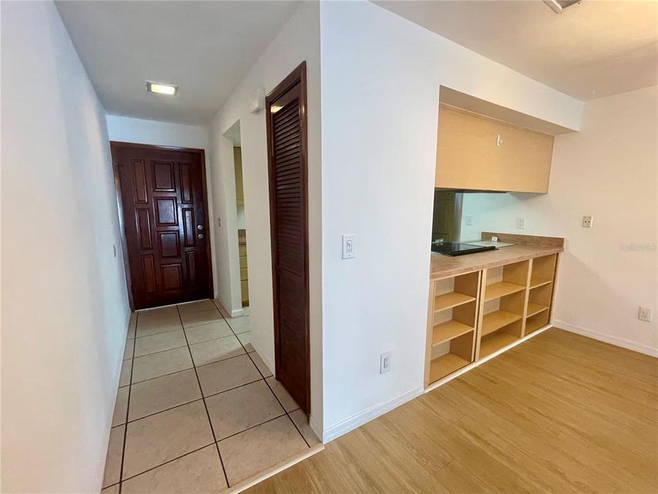 En Venta: $379,000 (4 camas, 2 baños, 1316 Pies cuadrados)