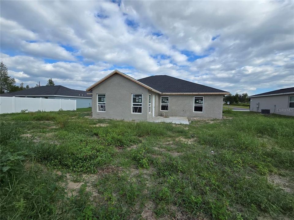 For Sale: $340,000 (3 beds, 2 baths, 2142 Square Feet)