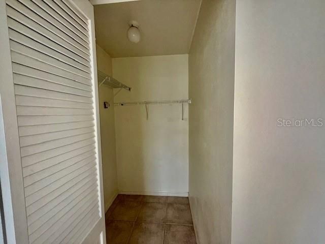 For Rent: $1,200 (2 beds, 2 baths, 933 Square Feet)