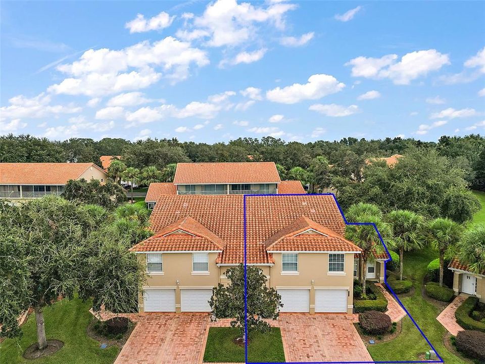 Property is on upper floor - Both upper windows are the properties. The one on the left is in the kitchen and the one on the right is in the 2nd bedroom.