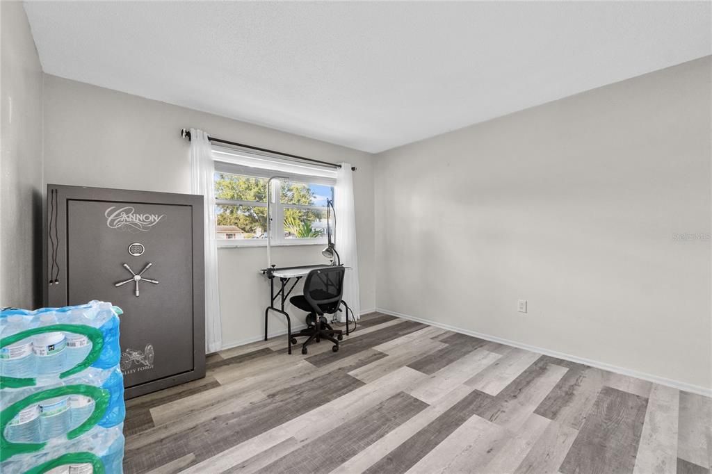 For Sale: $399,900 (3 beds, 2 baths, 1564 Square Feet)