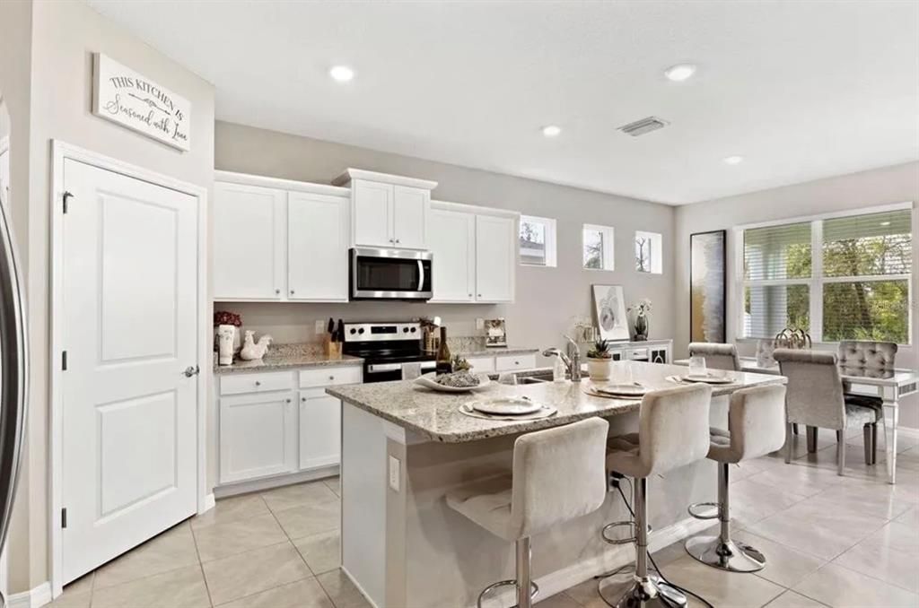 Active With Contract: $415,000 (4 beds, 2 baths, 2046 Square Feet)