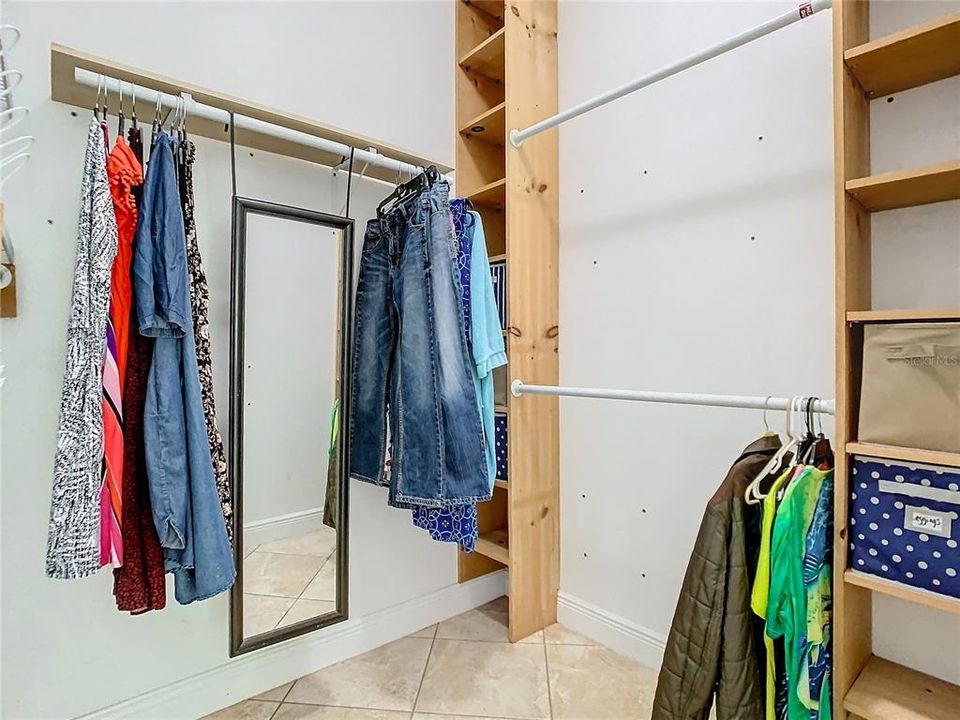 Main bedroom walk-in closet