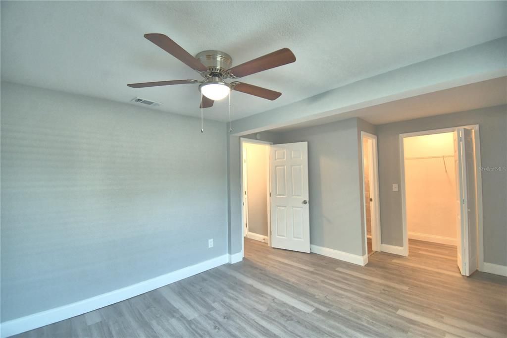 For Sale: $245,900 (3 beds, 2 baths, 1206 Square Feet)