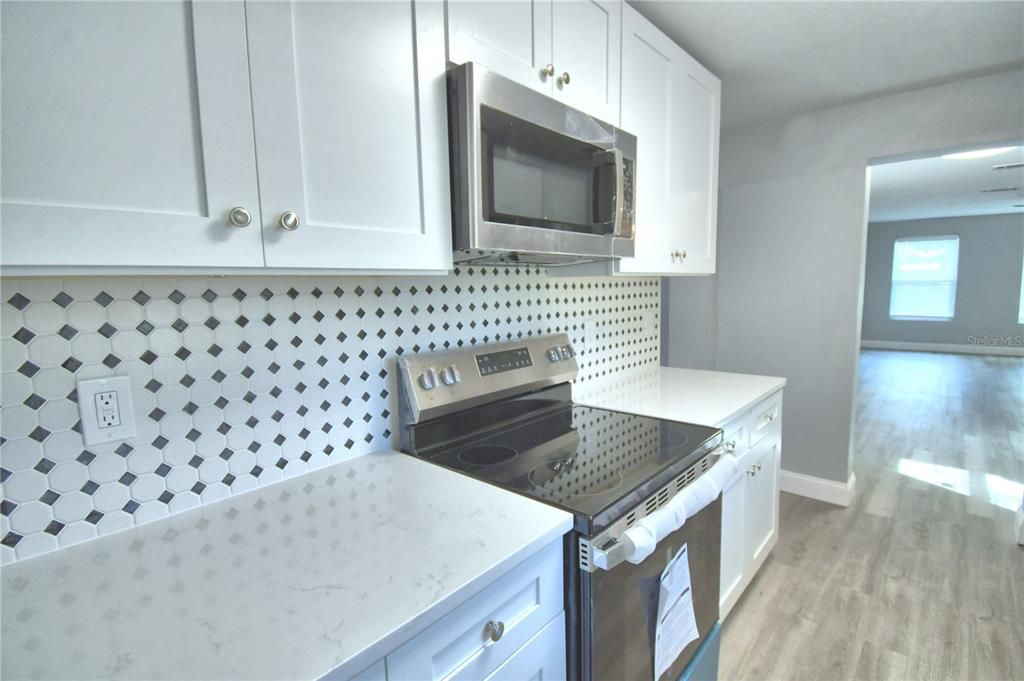 For Sale: $245,900 (3 beds, 2 baths, 1206 Square Feet)